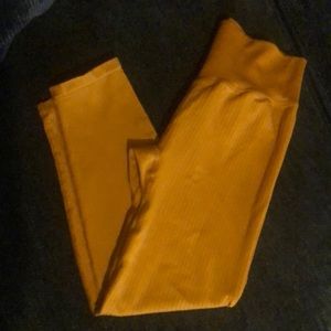 VS pink active leggings size large